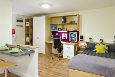Platinum Plus Studio - Image 1